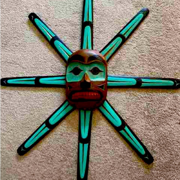 Native sun mask - Picture 1 of 1